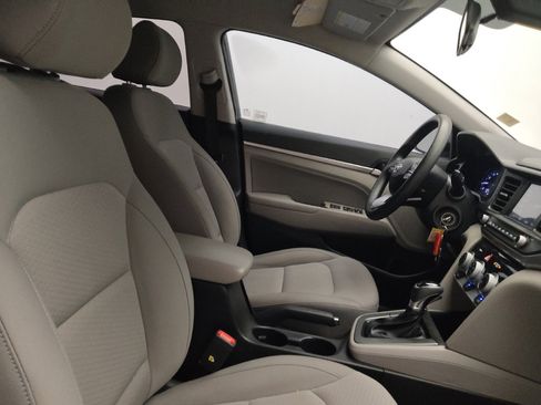 Used 2019 Hyundai Elantra SEL w/ Winter Weather Package FWD image 21