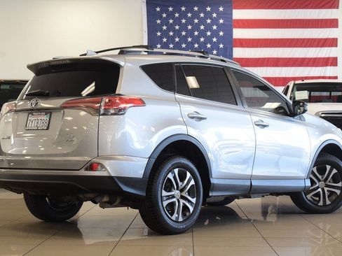 Used 2017 Toyota RAV4 LE w/ Carpet Mat Package AWD/4WD image 5