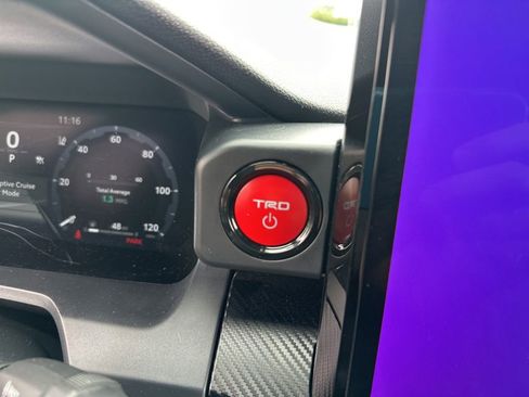 Certified 2025 Toyota Tacoma TRD Pro AWD/4WD image 18