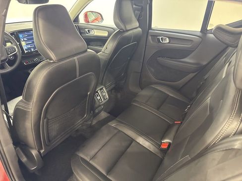 Used 2019 Volvo XC40 T5 Momentum AWD/4WD image 20