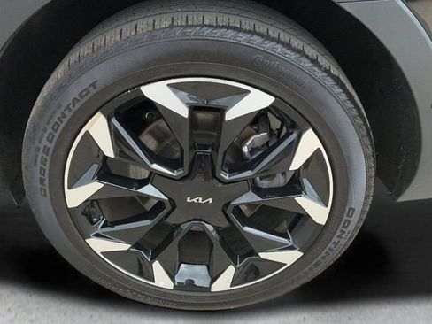 Used 2024 Kia Sorento SX FWD image 9