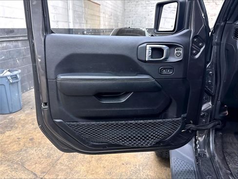 Used 2021 Jeep Gladiator Overland w/ Popular Equipment Package AWD/4WD image 25