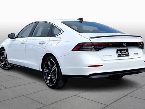 Used 2025 Honda Accord Sport image 12