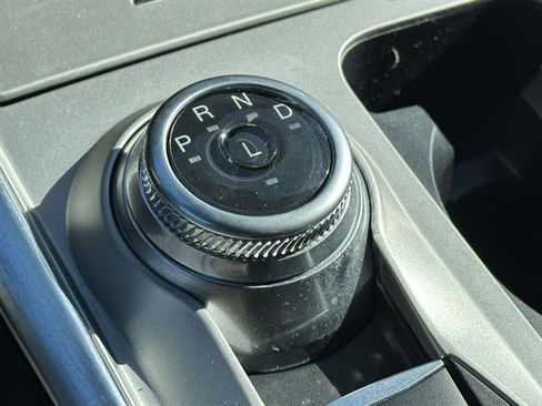 Used 2023 Ford Explorer XLT w/ Equipment Group 202A AWD/4WD image 20