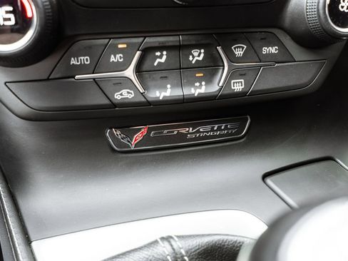 Used 2019 Chevrolet Corvette Stingray Coupe w/ Carbon Flash Badge Package RWD image 10