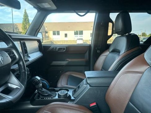 Used 2022 Ford Bronco Outer Banks AWD/4WD image 6