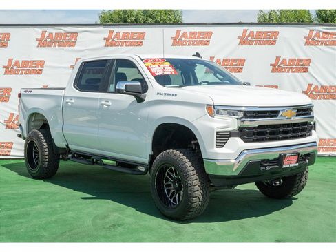 Used 2025 Chevrolet Silverado 1500 LT AWD/4WD image 1