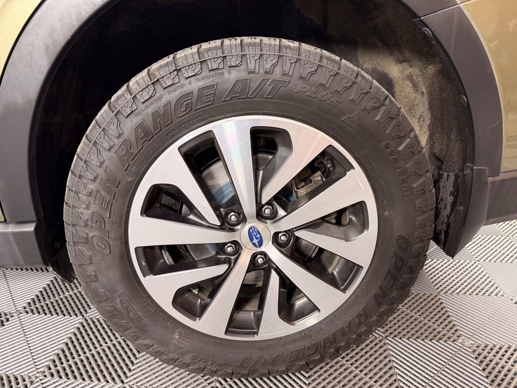 Used 2020 Subaru Outback Premium AWD/4WD image 14