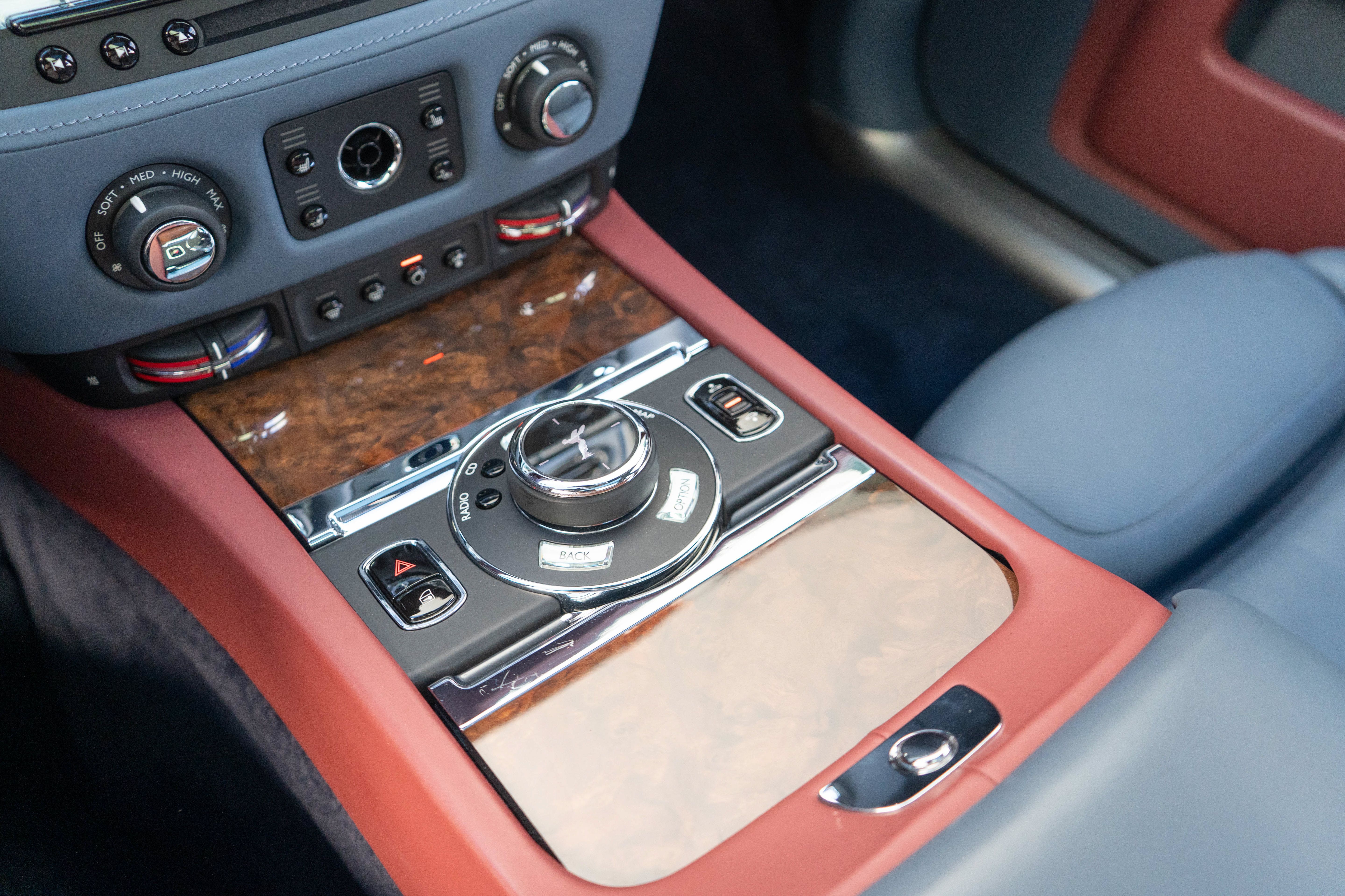 Used 2017 Rolls-Royce Ghost RWD image 26