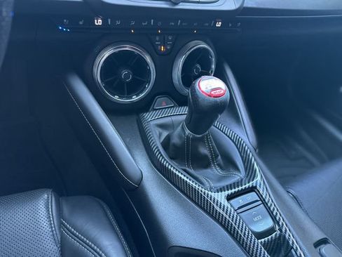 Used 2019 Chevrolet Camaro SS RWD image 21