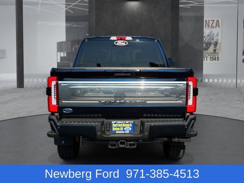 Used 2023 Ford F350 Platinum AWD/4WD image 6