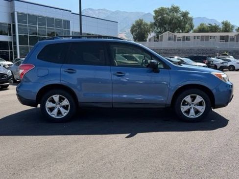 Used 2016 Subaru Forester 2.5i w/ Alloy Wheel Package AWD/4WD image 2