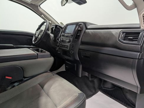 Used 2021 Nissan Titan S w/ S Utility Package image 21