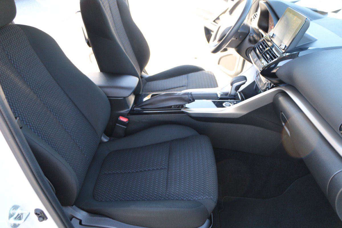 Used 2024 Mitsubishi Eclipse Cross LE AWD/4WD image 25