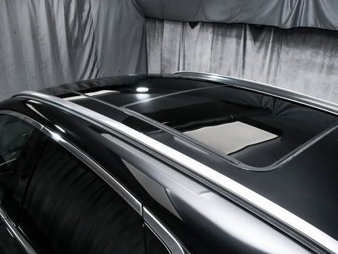 Used 2025 Genesis GV70 2.5T w/ Select Package image 74