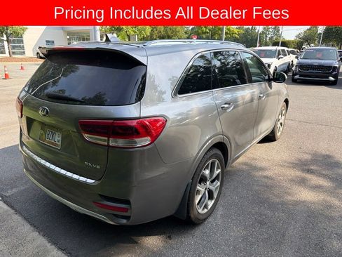 Used 2016 Kia Sorento SX FWD image 3