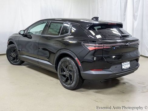 Certified 2026 Chevrolet Equinox EV LT image 8