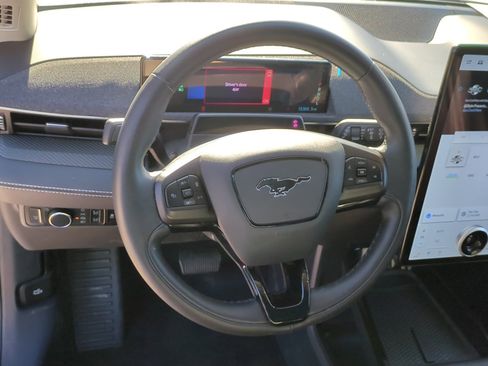 Used 2023 Ford Mustang Mach-E Premium image 17