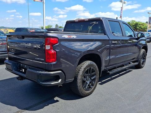 Used 2023 Chevrolet Silverado 1500 Custom AWD/4WD image 6