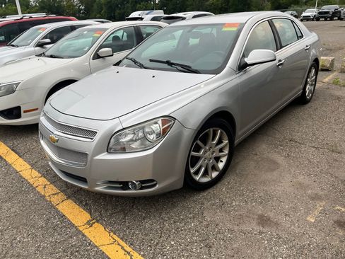 Used 2011 Chevrolet Malibu LTZ FWD image 3