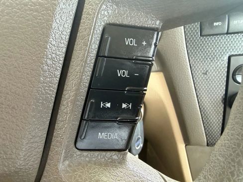 Used 2007 Ford Fusion SE FWD image 13