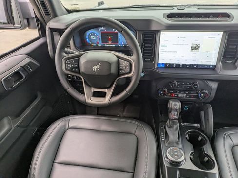 New 2025 Ford Bronco Badlands image 15