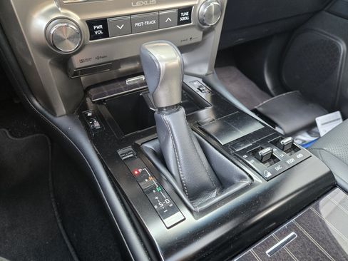 Used 2021 Lexus GX 460 Premium w/ Premium Package AWD/4WD image 25