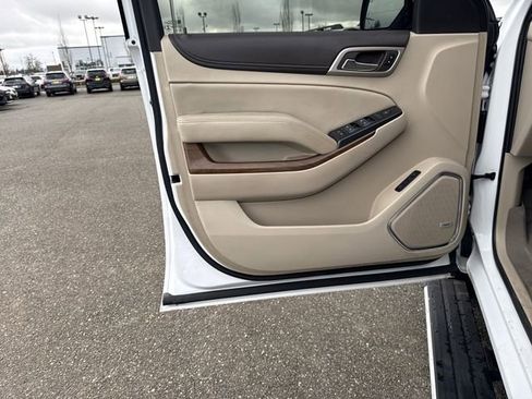Used 2019 GMC Yukon Denali w/ Denali Ultimate Package AWD/4WD image 19
