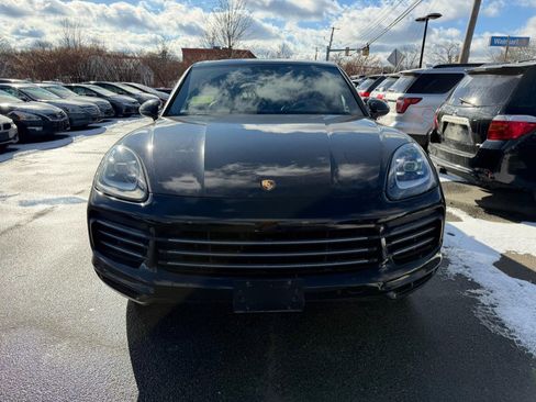 Used 2019 Porsche Cayenne AWD image 1