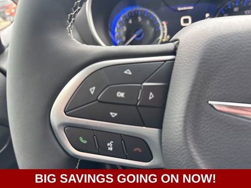 New 2026 Chrysler Pacifica Select image 25