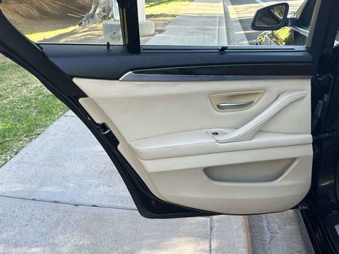 Used 2013 BMW 528i Sedan image 41