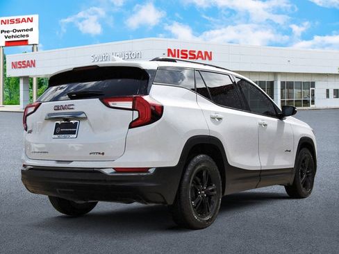 Used 2024 GMC Terrain AT4 w/ Infotainment Package II AWD/4WD image 4
