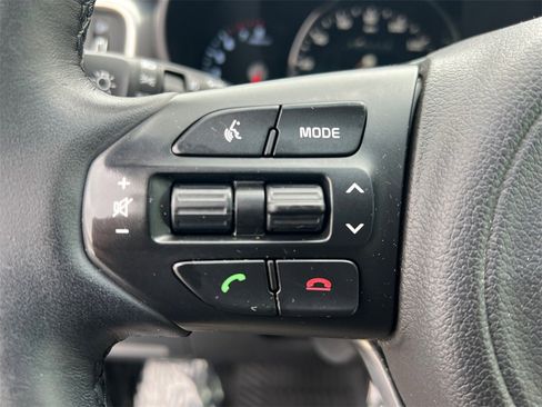 Used 2017 Kia Sorento SX image 34