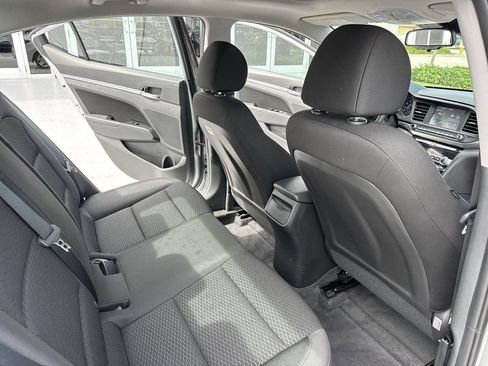 Used 2020 Hyundai Elantra Value Edition w/ Winter Weather Package FWD image 33