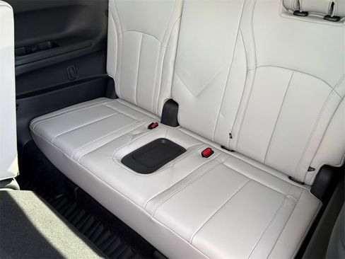 New 2026 INFINITI QX60 Luxe w/ Cargo Package image 18