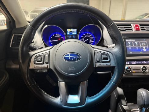 Used 2017 Subaru Outback 2.5i Limited AWD/4WD image 13