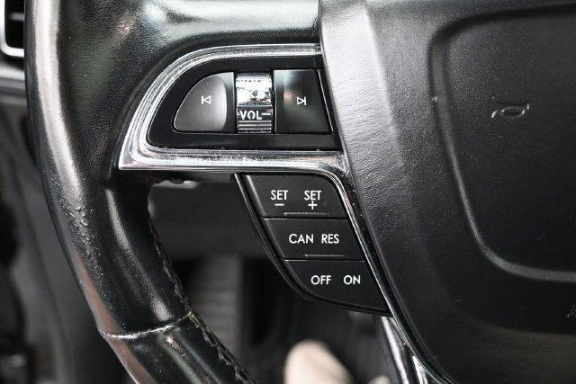Used 2023 Lincoln Nautilus Reserve FWD image 22