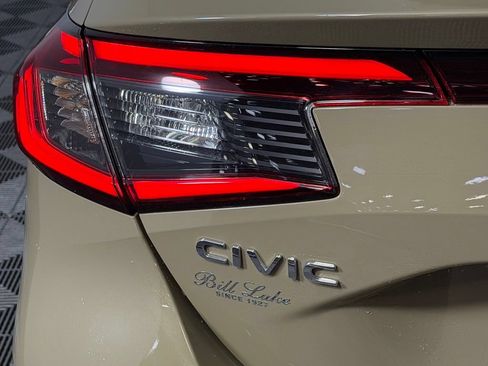 Used 2025 Honda Civic Sport image 12