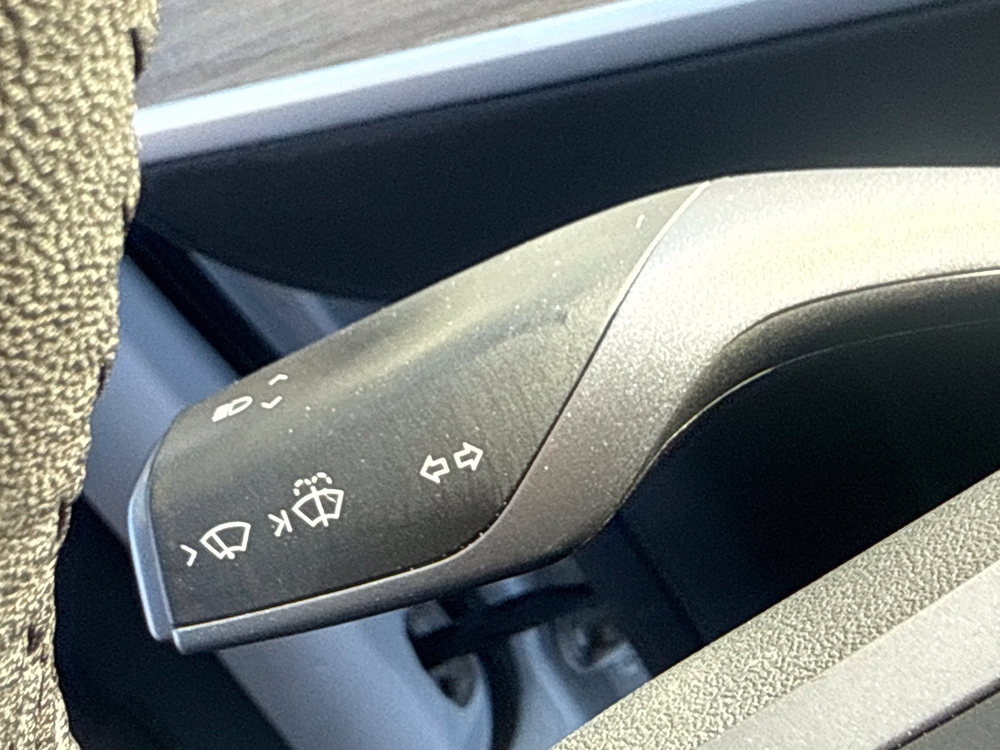 Used 2021 Tesla Model Y Long Range AWD/4WD image 22