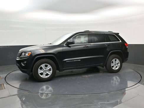 Used 2016 Jeep Grand Cherokee Laredo w/ Quick Order Package 23E AWD/4WD image 4