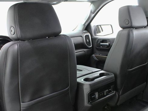 Used 2020 Chevrolet Silverado 1500 RST AWD/4WD image 39