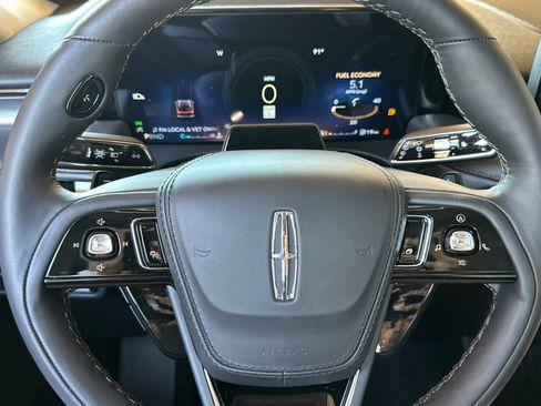 New 2026 Lincoln Aviator 2WD w/ Jet Appearance Package image 24