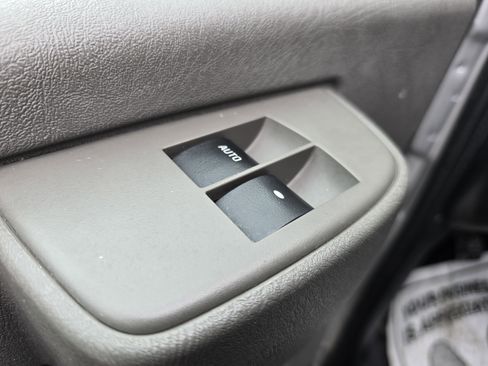 Used 2020 Chevrolet Express 3500 LS image 21