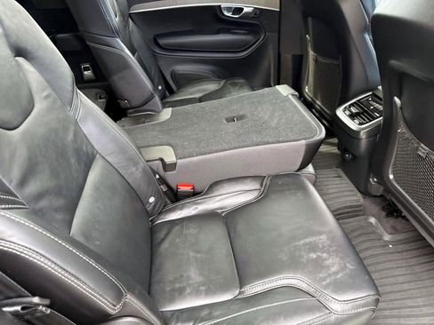 Used 2022 Volvo XC90 T6 Inscription w/ Climate Package image 12