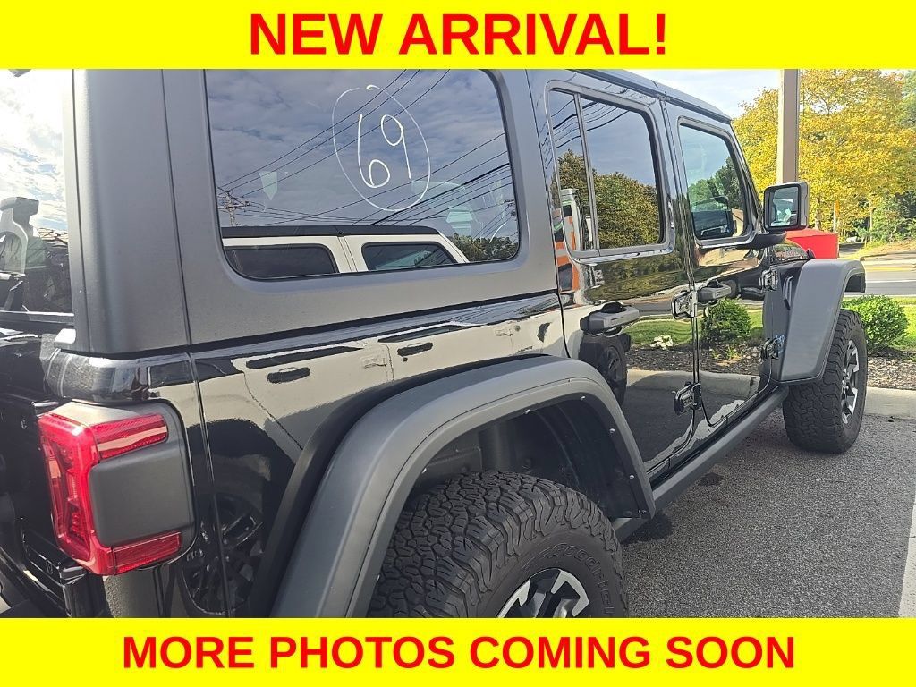 Used 2024 Jeep Wrangler Unlimited Rubicon 4xe AWD/4WD image 8