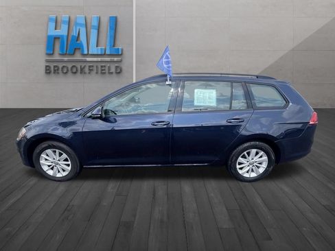 Used 2015 Volkswagen Golf S FWD image 2