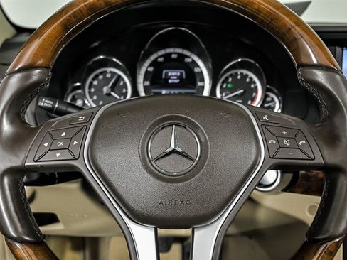 Used 2013 Mercedes-Benz E 350 Cabriolet image 21