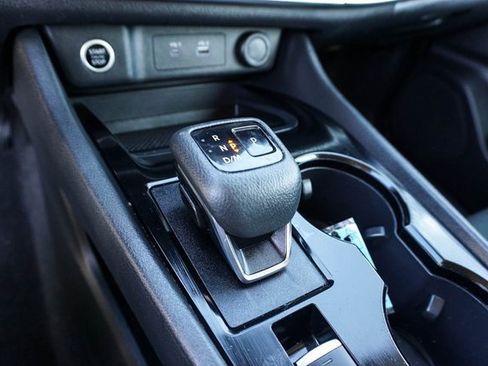 Used 2023 Nissan Rogue S image 17