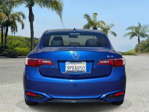 Used 2017 Acura ILX FWD image 5