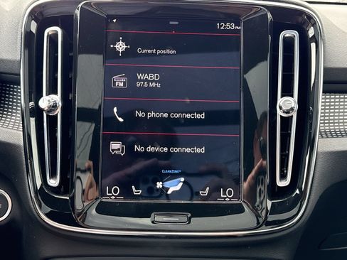 Used 2022 Volvo XC40 T5 R-Design w/ Advanced Package AWD/4WD image 19
